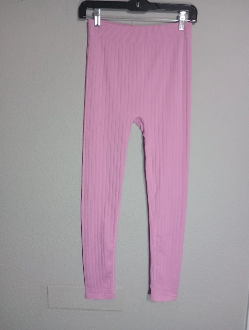 Zara Pink Buttoned Seamless Ribbed Leggings